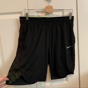 Nike Women’s Basketball Shorts, GUC